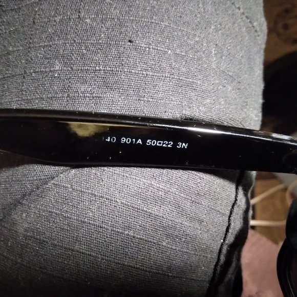 Ray-Ban RB2140 Original Wayfarer Classic Sunglasses with Black Frames - Picture 7 of 10